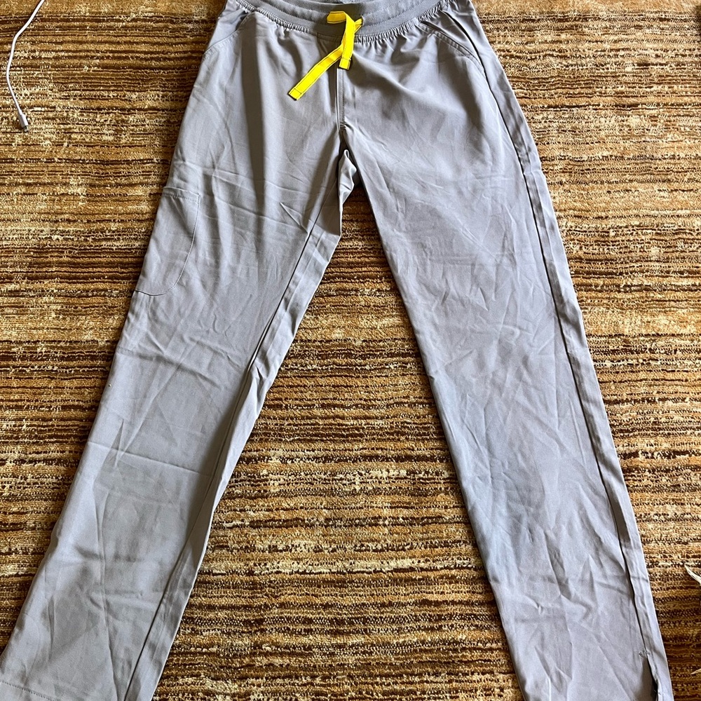 Gray Revel Scrub Pants S